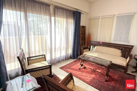 Снять в аренду таунхаус в Дубае: 4 спальни, 285м², № 40683 - фото 9