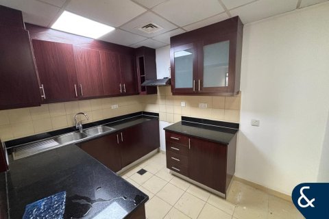 Apartment in Jumeirah Beach Residence, Dubai 2 bedrooms, 128 sq.m. № 79343 - photo 5