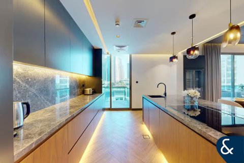 Appartement à AZURE RESIDENCES à Palm Jumeirah, Dubai, 4 chambres, 236 m², № 79344 - photo 9