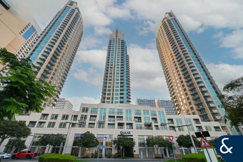 Apartment in BURJ VIEWS in Downtown Dubai (Downtown Burj Dubai), Dubai 1 bedroom, 95 sq.m. № 79335 - photo 9
