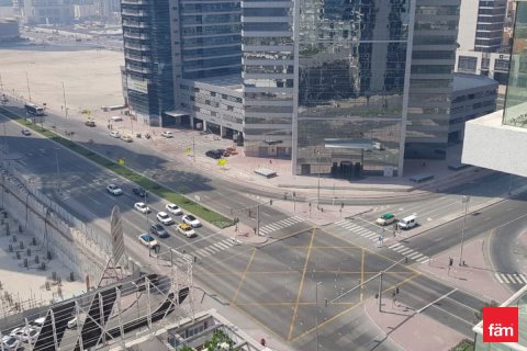 Apartment in Business Bay, Dubai 45.5 sq.m. № 47741 - photo 1