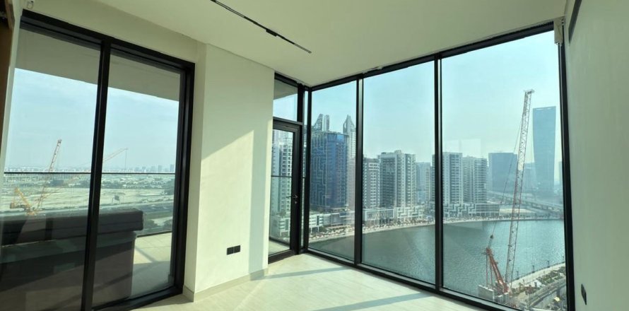 Apartamento en Business Bay, Dubai, 1 dormitorio, 67.9 m², № 47740