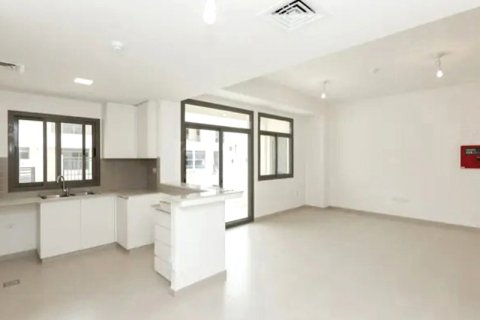 Adosado en Noor Townhouses, Town Square, Dubai, 3 dormitorios, 188.22147800 m², № 13308 - foto 8