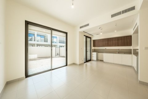 Снять в аренду таунхаус в Dubai South (Dubai World Central), Дубай: 3 спальни, 180.56998692м², № 13307 - фото 15
