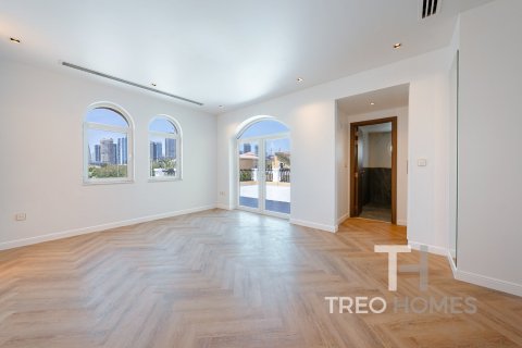 Villa in Legacy, Jumeirah Park, Dubai 5 bedrooms, 474 sq.m. № 13347 - photo 24