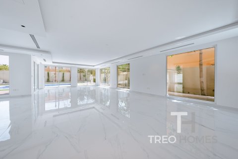 Villa in Legacy, Jumeirah Park, Dubai 5 bedrooms, 474 sq.m. № 13347 - photo 4