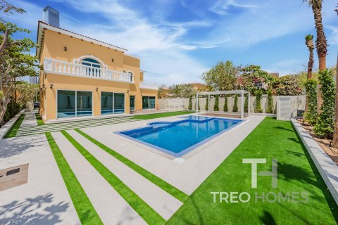 Villa in Legacy, Jumeirah Park, Dubai 5 bedrooms, 474 sq.m. № 13347 - photo 29