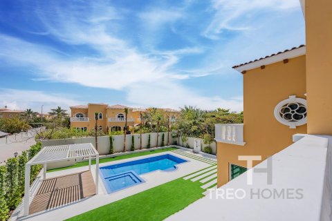 Villa in Legacy, Jumeirah Park, Dubai 5 bedrooms, 474 sq.m. № 13347 - photo 13