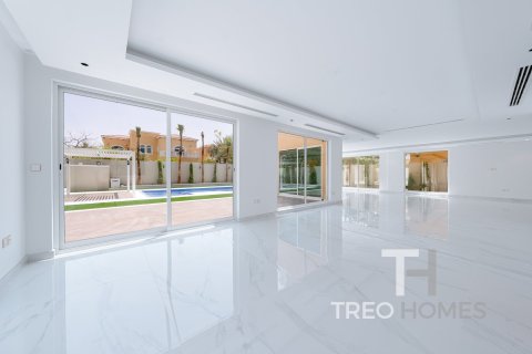 Villa in Legacy, Jumeirah Park, Dubai 5 bedrooms, 474 sq.m. № 13347 - photo 7