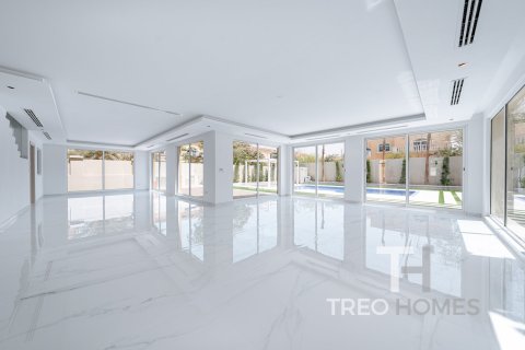 Villa in Legacy, Jumeirah Park, Dubai 5 bedrooms, 474 sq.m. № 13347 - photo 5