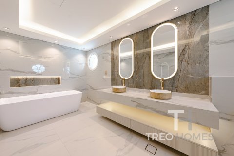 Villa in Legacy, Jumeirah Park, Dubai 5 bedrooms, 474 sq.m. № 13347 - photo 20