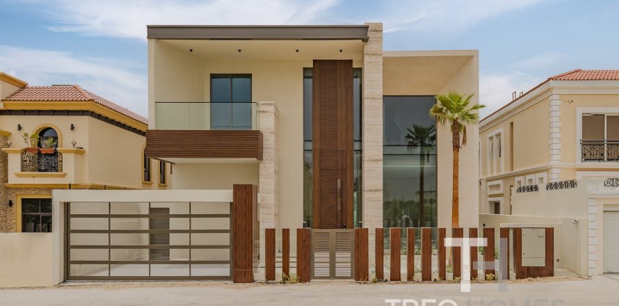 Villa in Jumeirah Park, Dubai 6 bedrooms, 836 sq.m. № 13343
