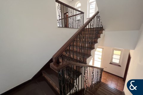 Снять в аренду виллу в The Villa, Дубай: 5 спален, 660м², № 79188 - фото 10