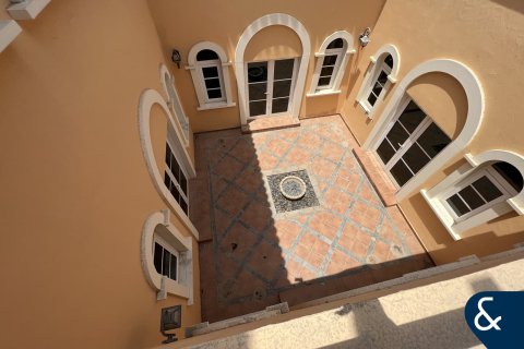 Снять в аренду виллу в The Villa, Дубай: 5 спален, 660м², № 79188 - фото 20