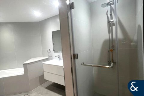 Снять в аренду квартиру в Shoreline Apartments, Пальма Джумейра, Дубай: 2 спальни, 147м², № 79186 - фото 6