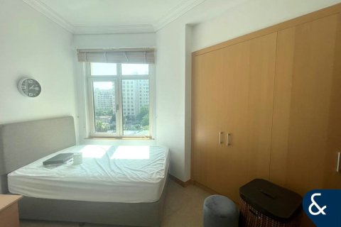 Снять в аренду квартиру в Shoreline Apartments, Пальма Джумейра, Дубай: 2 спальни, 147м², № 79186 - фото 9