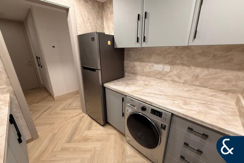 Appartement à Jumeirah Lake Towers, Dubai, 1 chambre, 111 m², № 79179 - photo 7