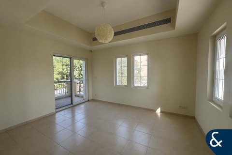 Снять в аренду виллу в Арабиан Ранчес, Дубай: 4 спальни, 757м², № 79190 - фото 9