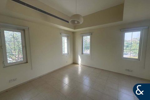 Снять в аренду виллу в Арабиан Ранчес, Дубай: 4 спальни, 757м², № 79190 - фото 17