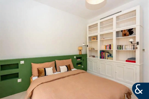 Снять в аренду виллу в Meadows, Дубай: 5 спален, 458м², № 79189 - фото 6