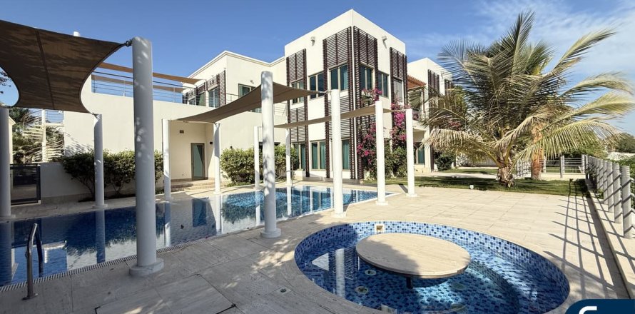 Вилла в Signature Villas, Пальма Джумейра, Дубай, 6 спален, 1364м², № 79187