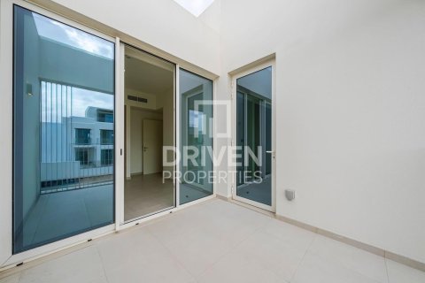 Townhouse in The Valley, Dubai 4 bedrooms, 258.08 sq.m. № 136361 - photo 20