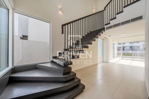 Townhouse in The Valley, Dubai 4 bedrooms, 258.08 sq.m. № 136361 - photo 5