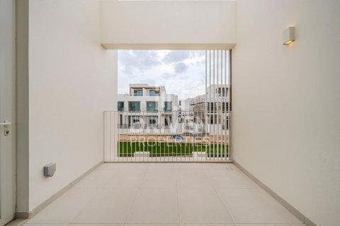 Townhouse in The Valley, Dubai 4 bedrooms, 258.08 sq.m. № 136361 - photo 18