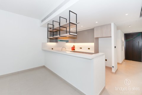 Villa en Dubai, 3 dormitorios, 143.9 m², № 77227 - foto 2