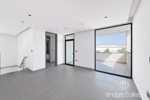 Villa in Dubai 5 bedrooms, 450.6 sq.m. № 77223 - photo 6