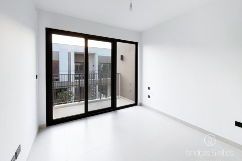 Villa en Dubai, 3 dormitorios, 140.4 m², № 77225 - foto 13