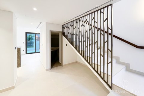 Villa en Dubai, 3 dormitorios, 140.4 m², № 77225 - foto 3