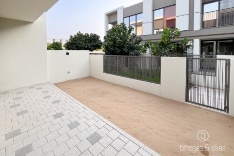 Villa en Dubai, 3 dormitorios, 140.4 m², № 77225 - foto 11
