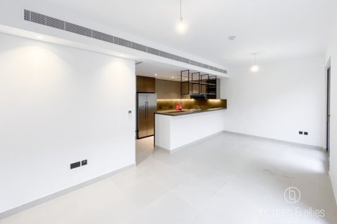 Villa en Dubai, 3 dormitorios, 140.4 m², № 77225 - foto 1