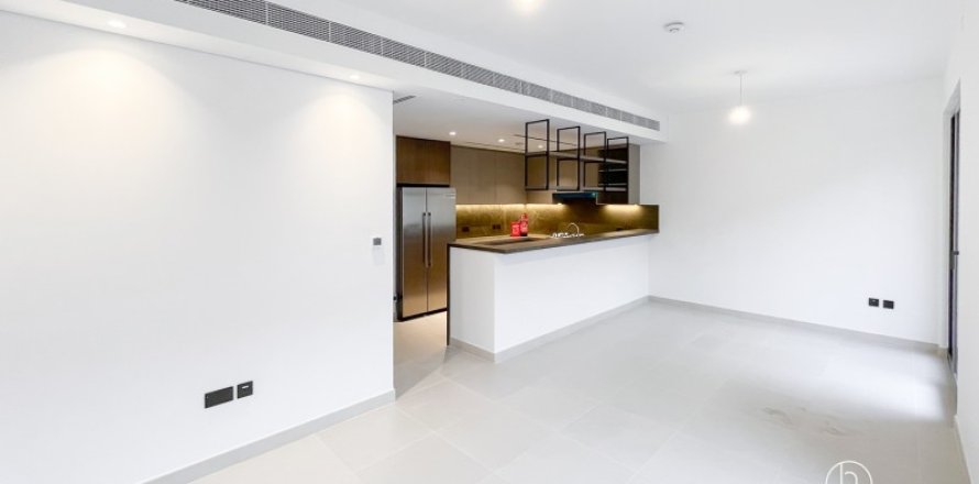 Villa en Dubai, 3 dormitorios, 140.4 m², № 77225