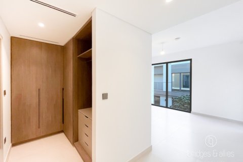 Villa en Dubai, 3 dormitorios, 140.4 m², № 77225 - foto 8