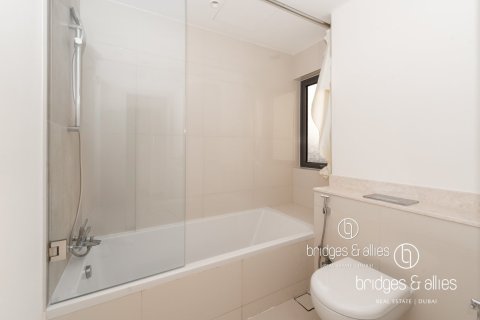 Villa in Dubai Hills Estate, Dubai 3 bedrooms, 202.6 sq.m. № 77224 - photo 24