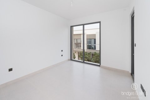 Villa en Dubai, 3 dormitorios, 140.4 m², № 77226 - foto 16