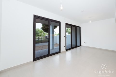 Villa en Dubai, 3 dormitorios, 141.7 m², № 77235 - foto 9