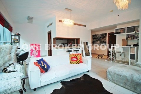 Apartamento en Dubai Marina, Dubai, 1 dormitorio, 100 m², № 706 - foto 2