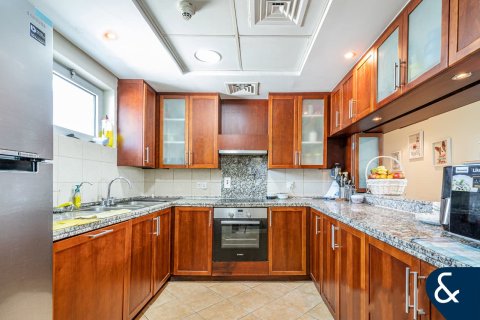 Apartment in The Views, Dubai 2 bedrooms, 130 sq.m. № 78967 - photo 10