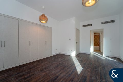 Купить виллу в Victory Heights, Dubai Sports City, Дубай: 4 спальни, 311м², № 78963 - фото 8