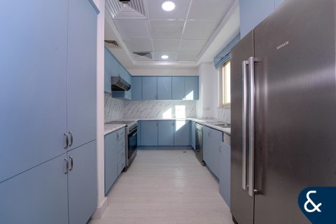 Купить виллу в Victory Heights, Dubai Sports City, Дубай: 4 спальни, 311м², № 78963 - фото 3