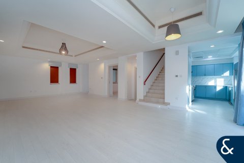 Купить виллу в Victory Heights, Dubai Sports City, Дубай: 4 спальни, 311м², № 78963 - фото 6