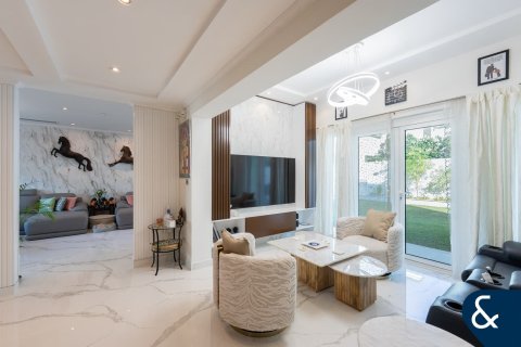 Купить виллу в Regional, Jumeirah Park, Дубай: 3 спальни, 507м², № 78964 - фото 4