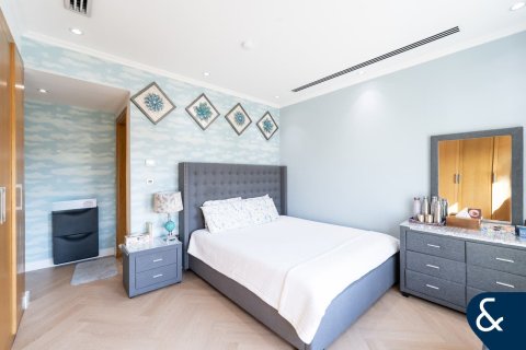 Купить виллу в Regional, Jumeirah Park, Дубай: 3 спальни, 507м², № 78964 - фото 16