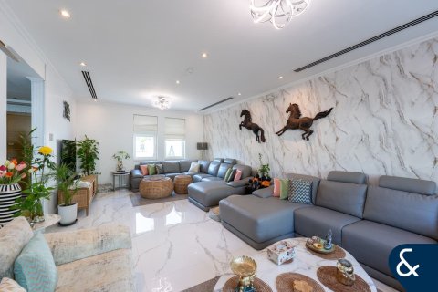 Купить виллу в Regional, Jumeirah Park, Дубай: 3 спальни, 507м², № 78964 - фото 3