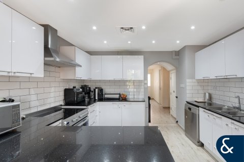 Купить виллу в Springs 10, The Springs, Дубай: 3 спальни, 251м², № 78965 - фото 6