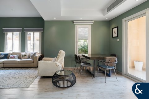 Купить виллу в Springs 10, The Springs, Дубай: 3 спальни, 251м², № 78965 - фото 5