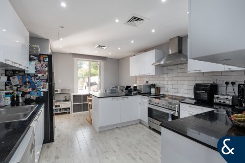 Купить виллу в Springs 10, The Springs, Дубай: 3 спальни, 251м², № 78965 - фото 7